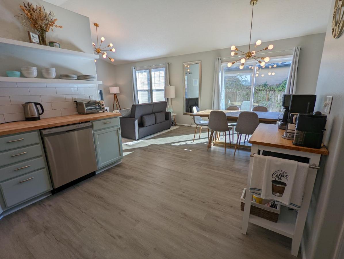 Contemporary 2-Bedroom Close To Downtown, Dining Eugene Extérieur photo